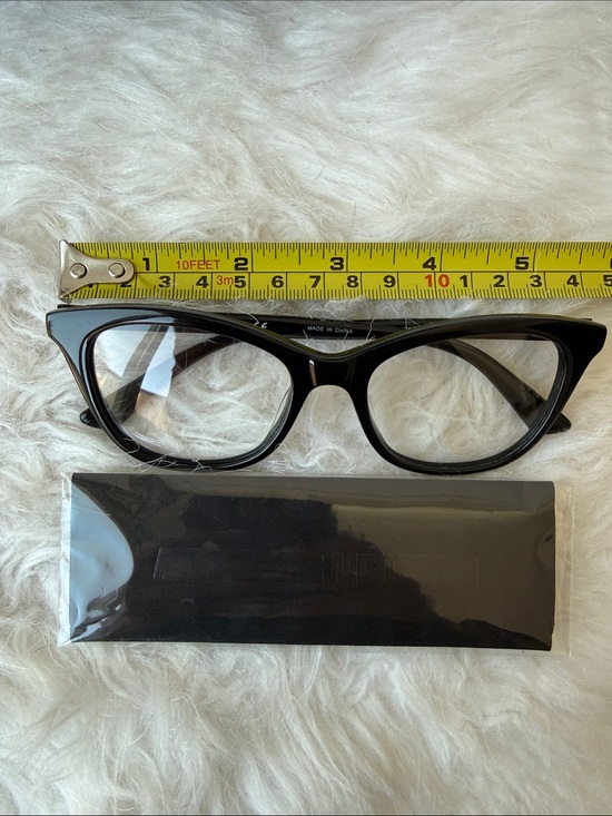 Alexander McQueen Glossy Black Cat-Eye Optical Glasses main image 4